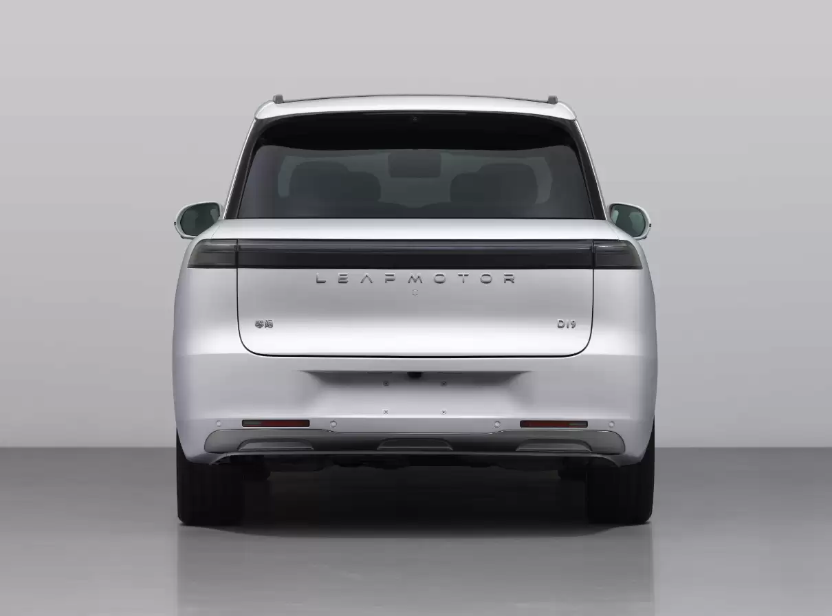 零跑 D19 豪华旗舰 SUV 完成申报，预计 4 月上市交付