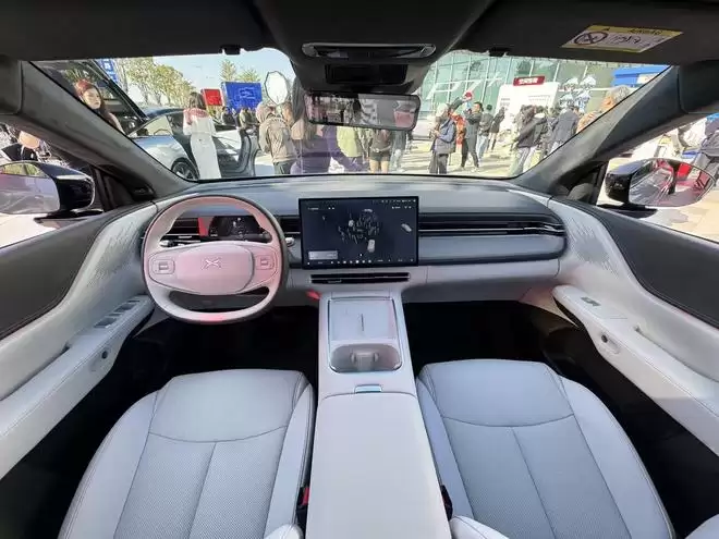 搭载全新图灵AI芯片 2026款小鹏G6G9上市售XX万起