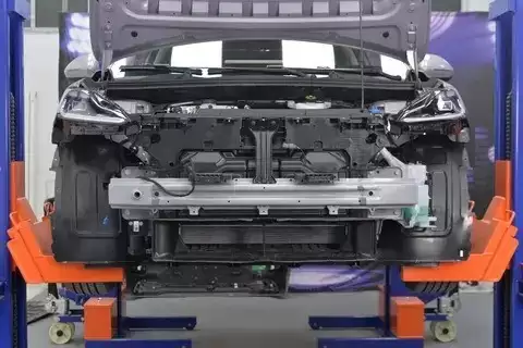 解析名爵MG4:半固态电池车车身用料与防撞设计深度解析