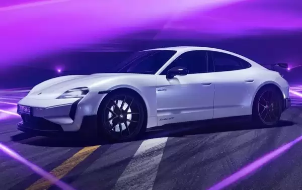 保时捷中国宣布召回 5 辆 Taycan 系列车型:座椅线束安装不规范,前排侧气囊存在安全隐患