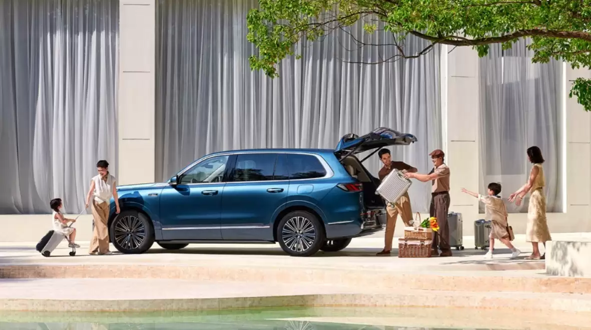 空间大适合全家出游：吉利银河M9VS大众揽境，为家庭生活拓展更多可能