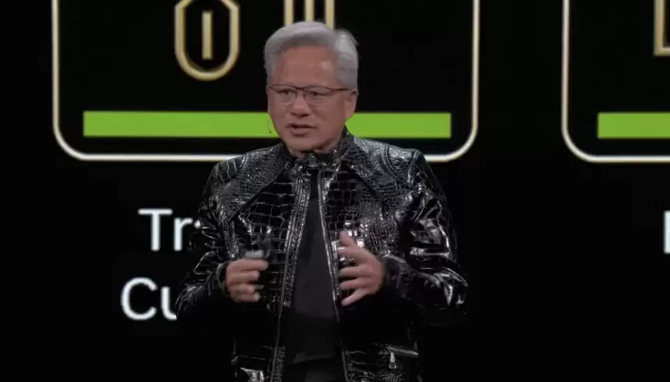 黄仁勋盛赞中国科技生态 共建AI云超级工厂