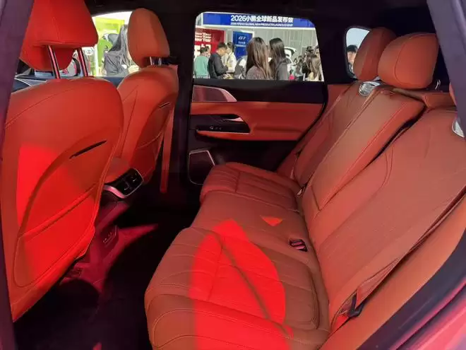 搭载全新图灵AI芯片 2026款小鹏G6G9上市售XX万起