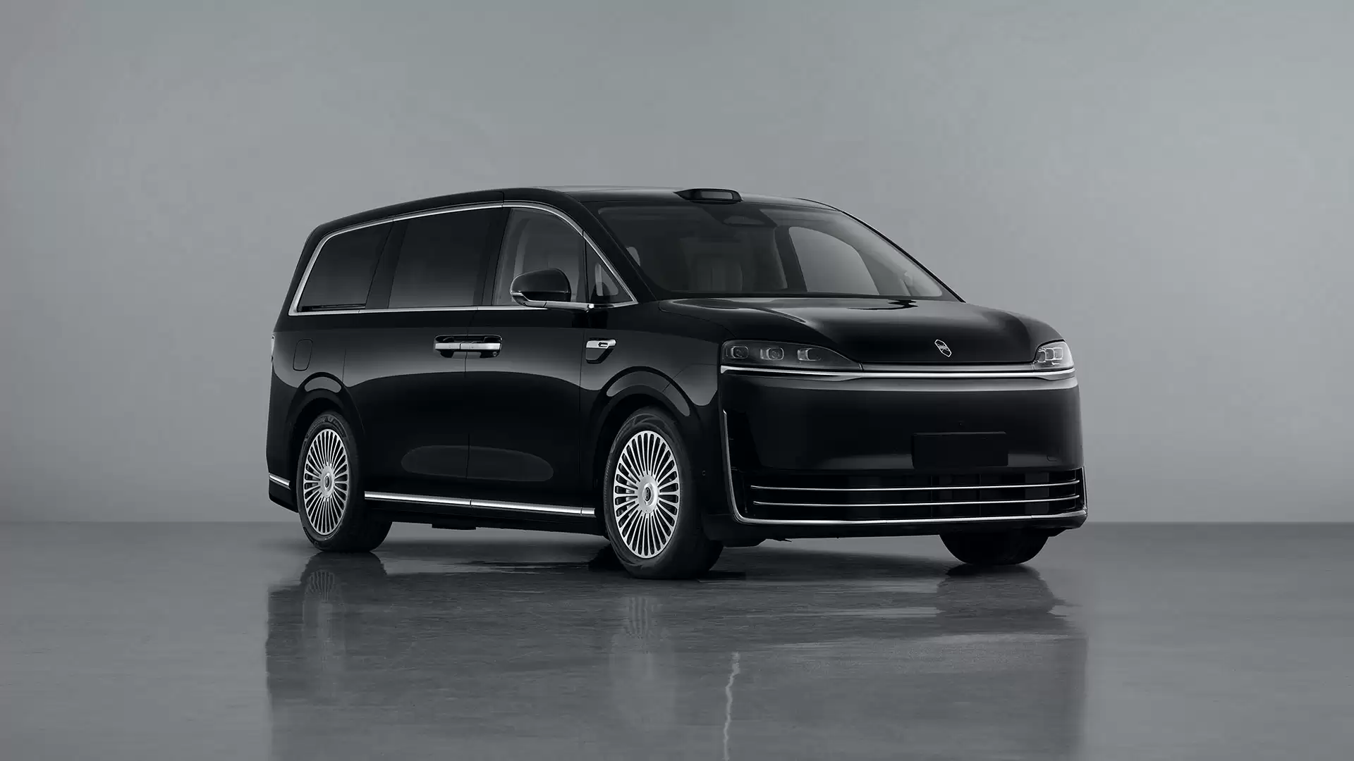 鸿蒙智行首款 MPV 智界 V9 完成申报,采用 7 座布局