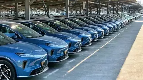 尚界Z7发布引热议：科技亮眼设计陷抄袭争议