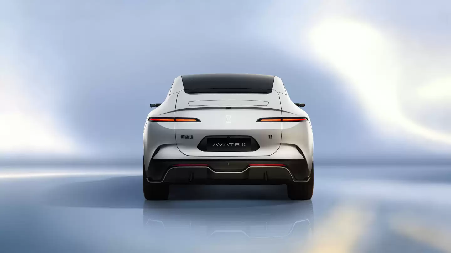新款阿维塔12官图发布，设计、动力、操控、智驾全域升级
