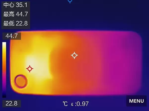 iPhone Air性能被超薄机身拖垮：游戏掉帧卡顿肉眼可见