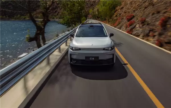 零跑朱江明：坚守毛利促可持续发展