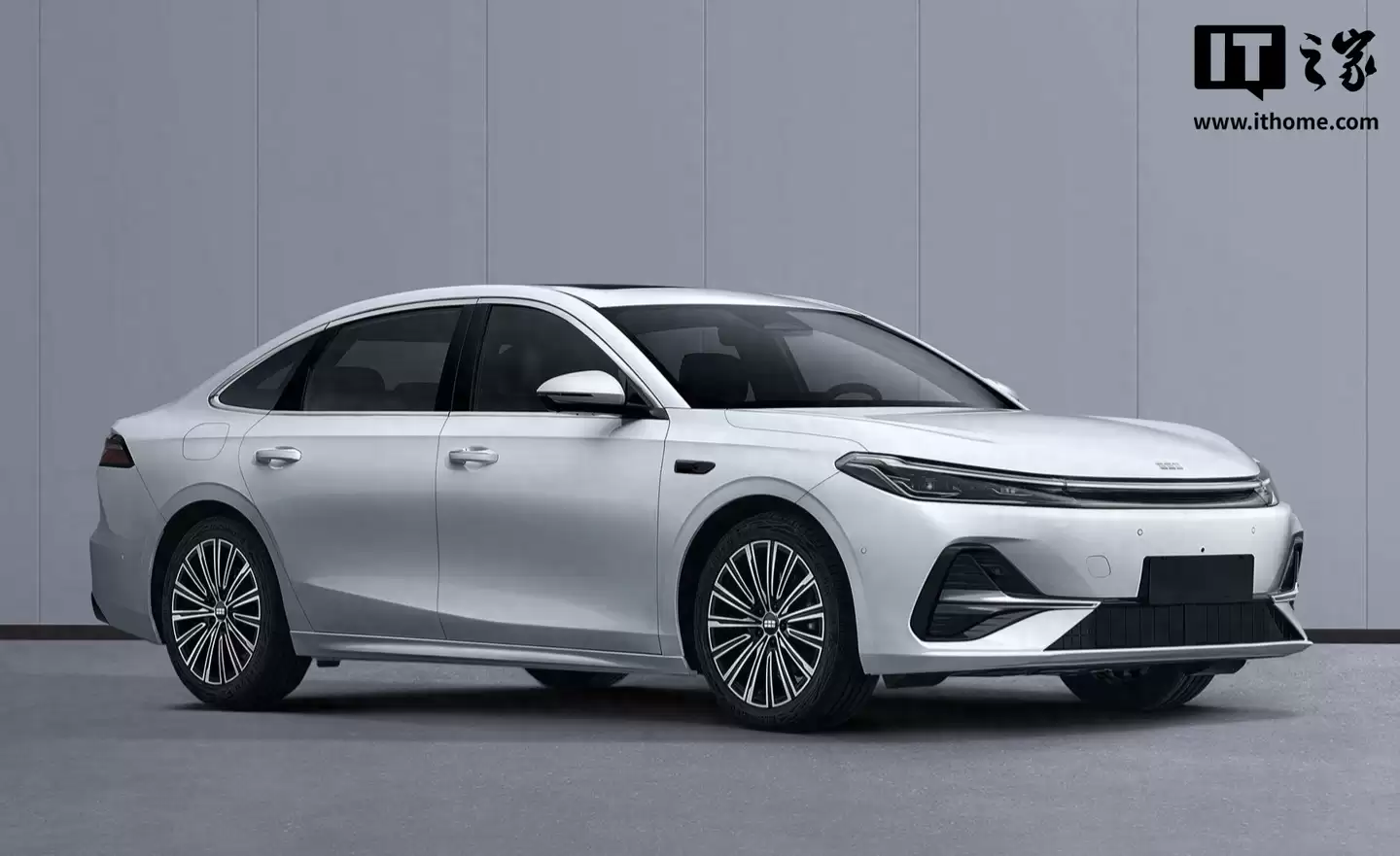 纯电续航 175 公里,吉利银河 A7 长续航版申报