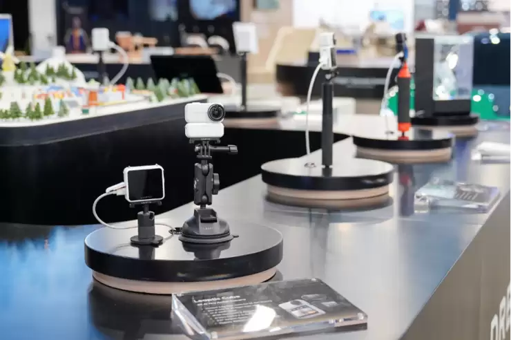 中国影像首登“科技奥斯卡”,光子跃迁以全球首款8K AI拇指相机定义CES 2026