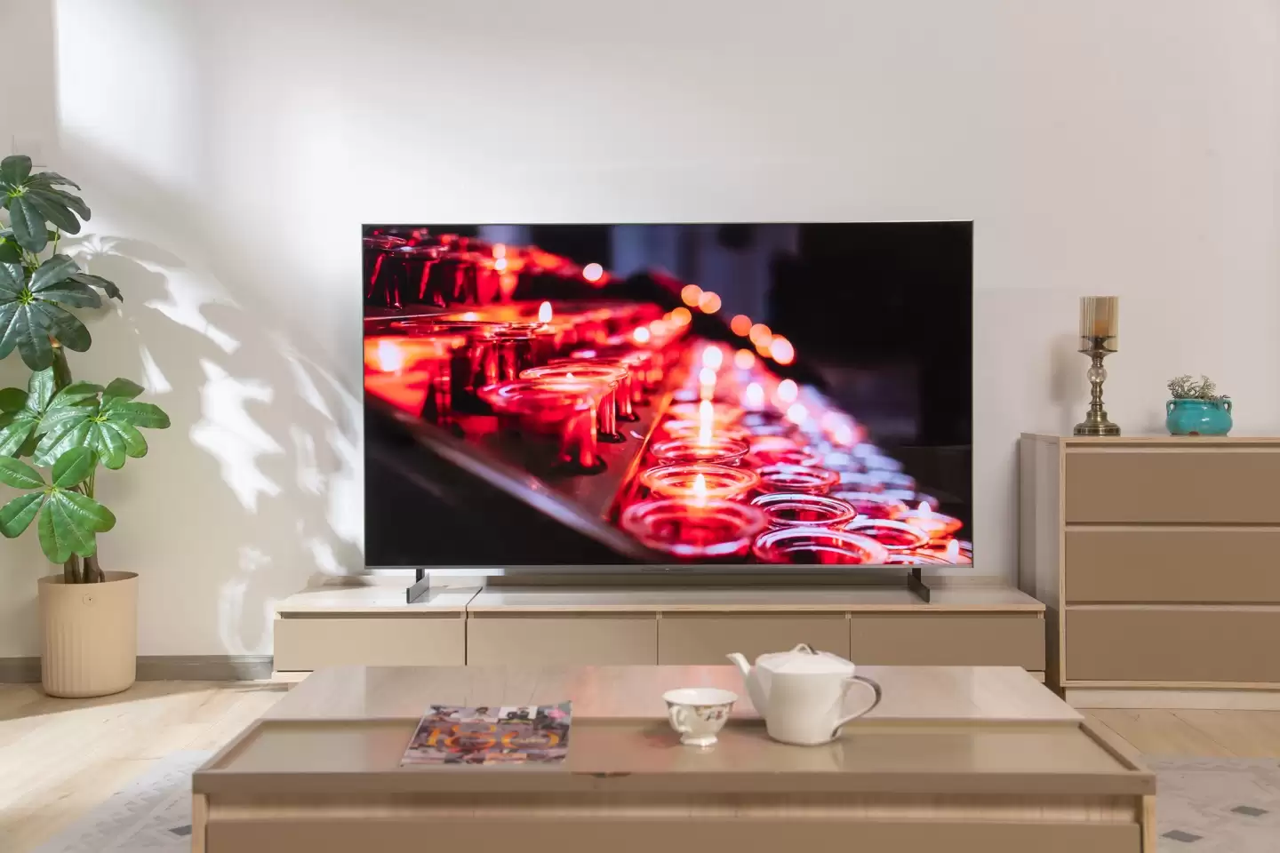 SQD-Mini LED 进入万元时代!TCL 发布“神机”,全面普及高画质技术