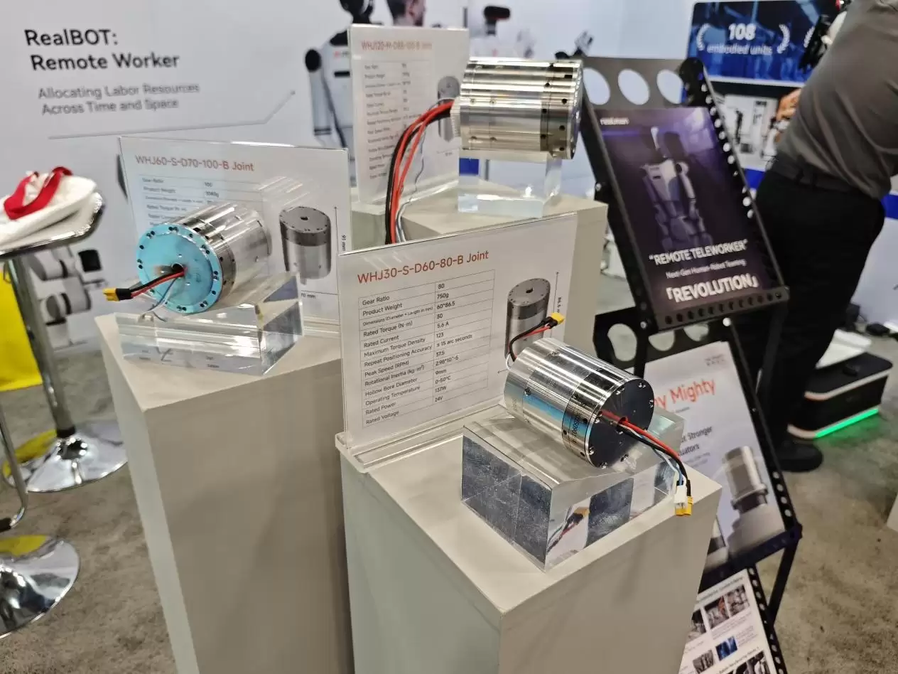 瑞尔曼亮相CES 2026 展出超轻量仿人机械臂