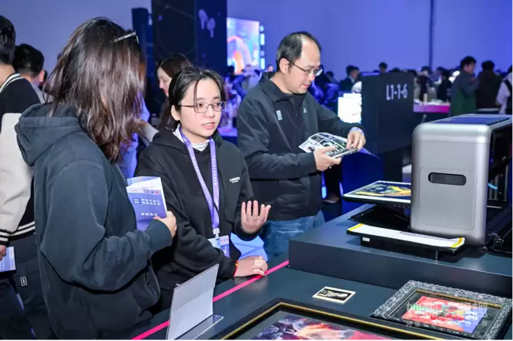 多品类齐发,AI内化于芯:安克创新以智能硬件矩阵展现全球领军者实力