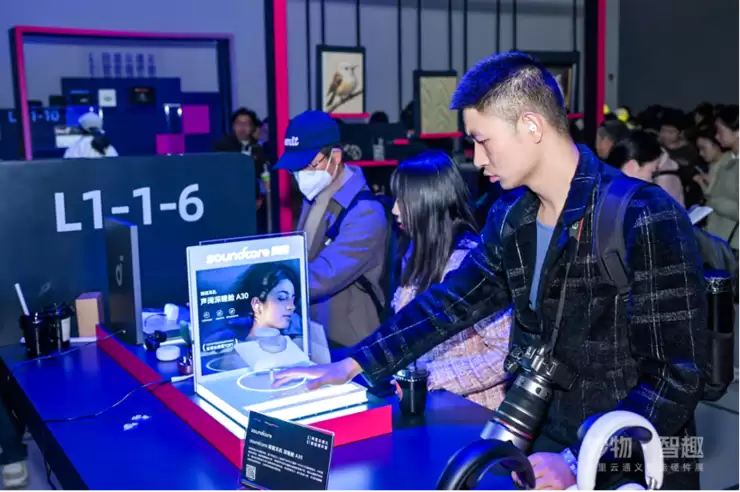 多品类齐发,AI内化于芯:安克创新以智能硬件矩阵展现全球领军者实力