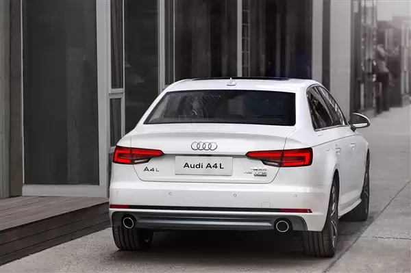 20多万买奥迪新车 蓄电池检测故障!车主:4S店让我当旧车卖给他们 一天赔了3万