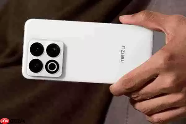 白面板绝迹了!魅族23最终放弃白面板:一个时代终结