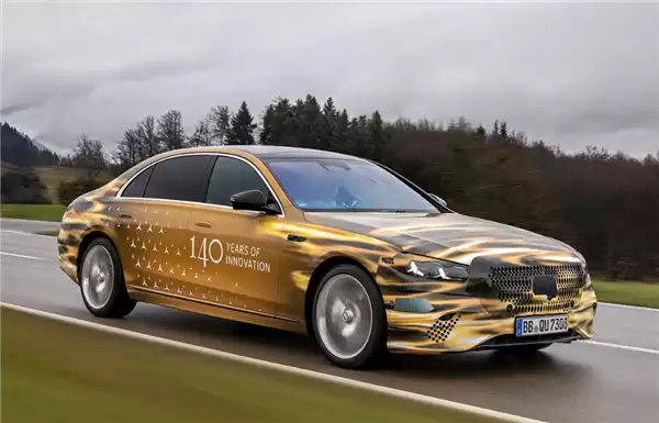 中期改款奔驰S级配置曝光：超一半部件重新开发 用上全新V8