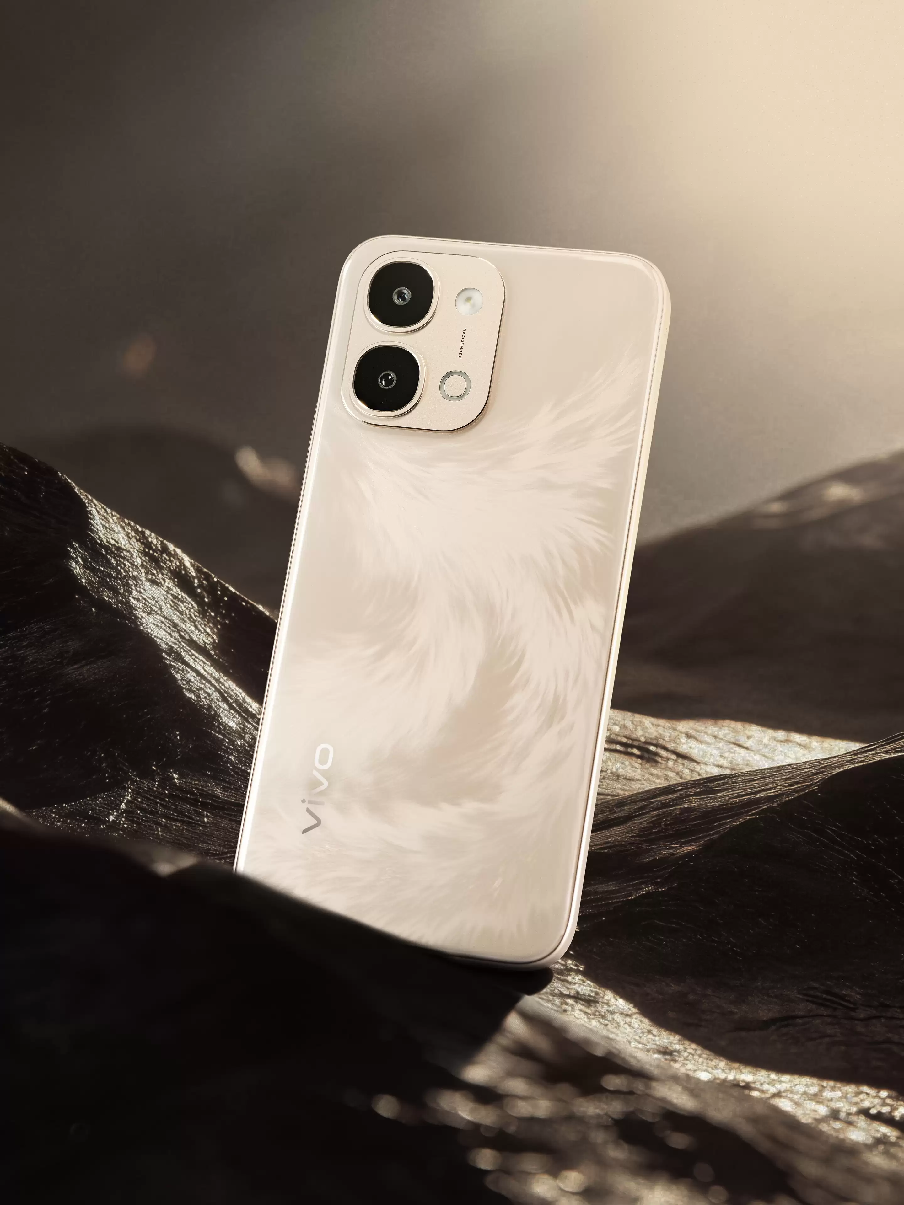 vivo Y500i正式官宣1月16日开售：长续航与强耐用兼备