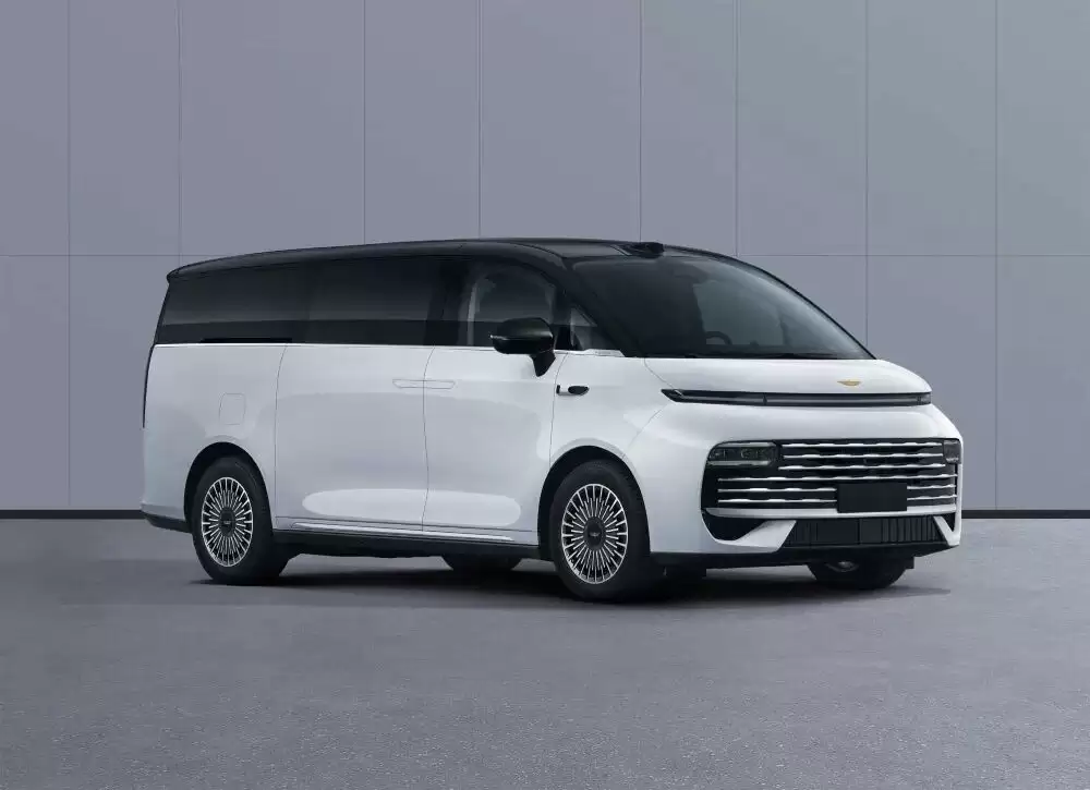 9大车企要卖超1800万台,鸿蒙智行冲刺销量翻番,四家车企瞄准300万年销