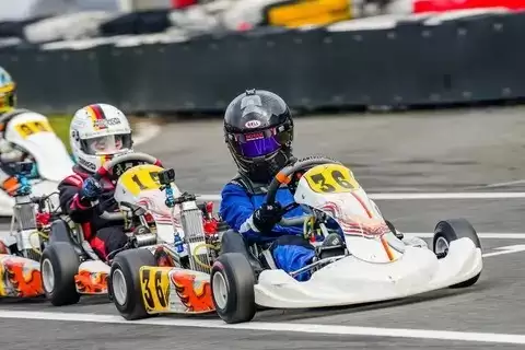 卡丁车入门全攻略：零基础也能玩转速度与激情