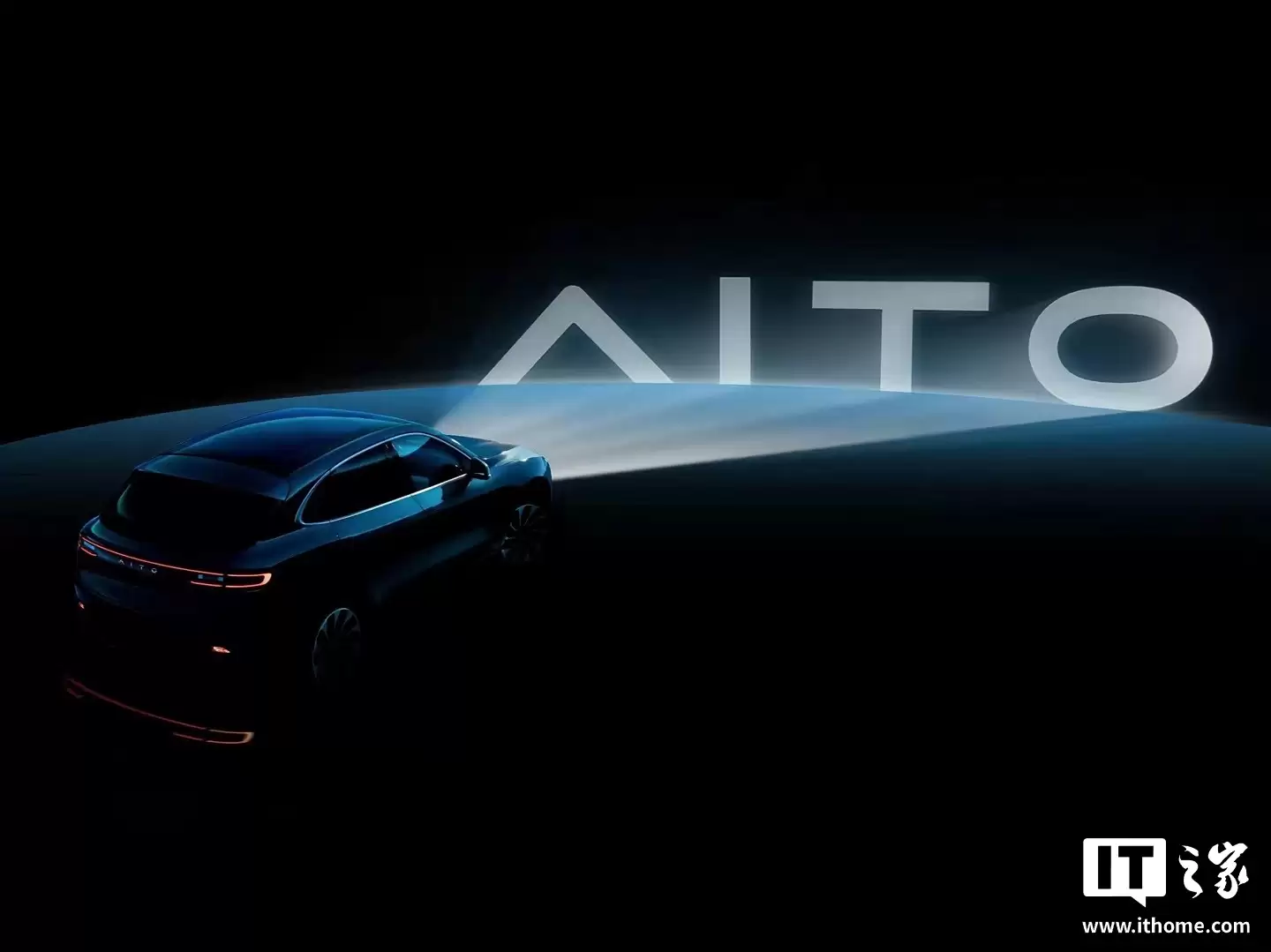 赛力斯康波:问界跨界融合新模式首个百万下线,2022 年 8 月累计销量曾不到 3 万辆