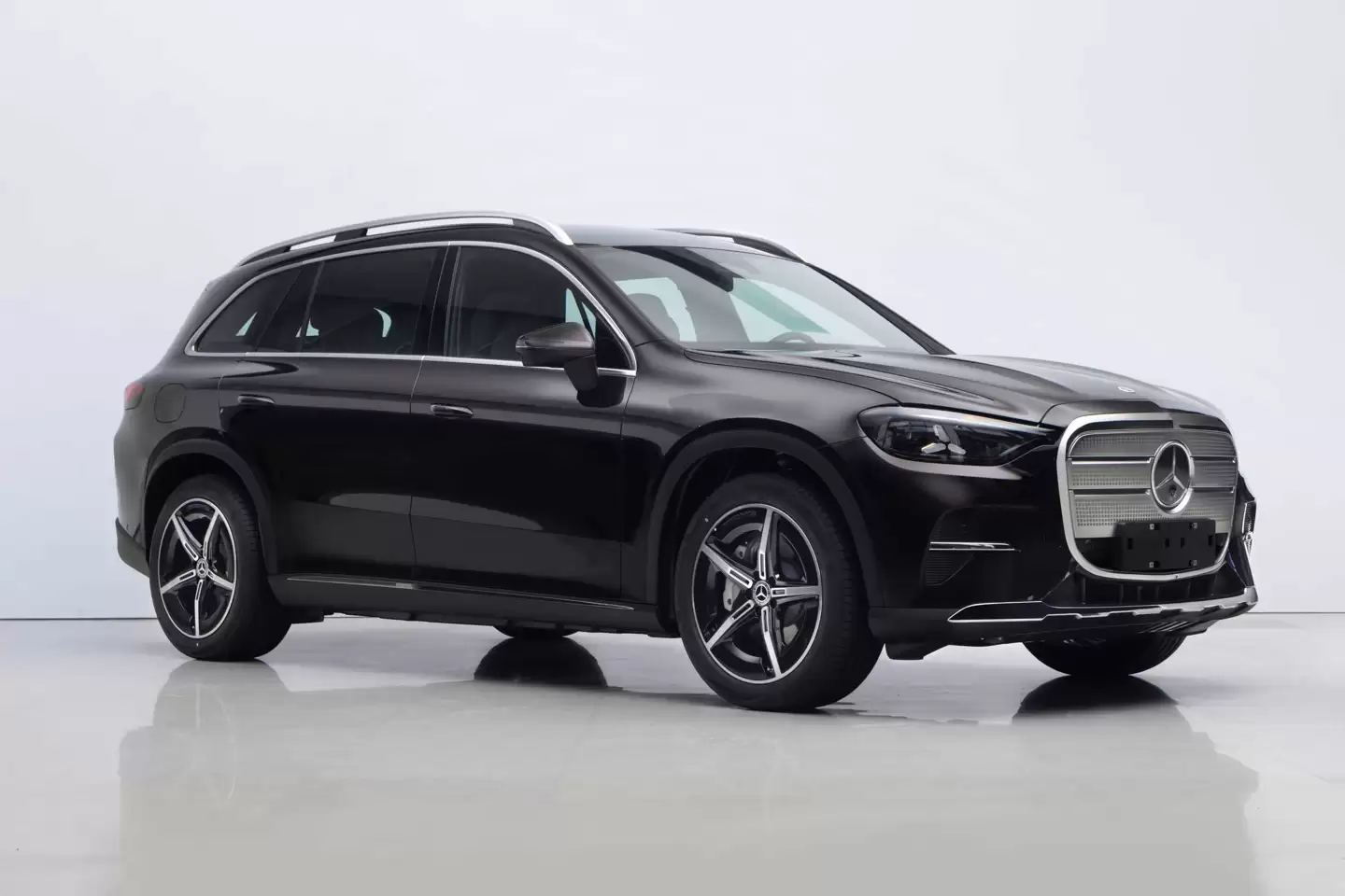 北京奔驰整车及发动机产量达成“双 600 万”，长轴纯电 GLC、长轴 GLE 即将投产