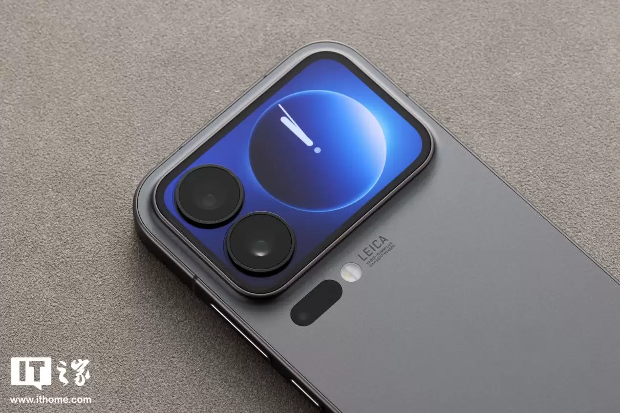 消息称某厂下代旗舰大屏机在评估