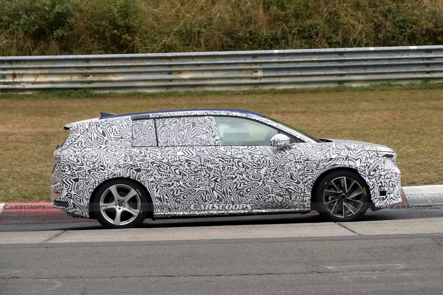 斯柯达也要造纯电大七座 SUV,全新“平民旗舰”车型 Peaq 官宣夏季上市