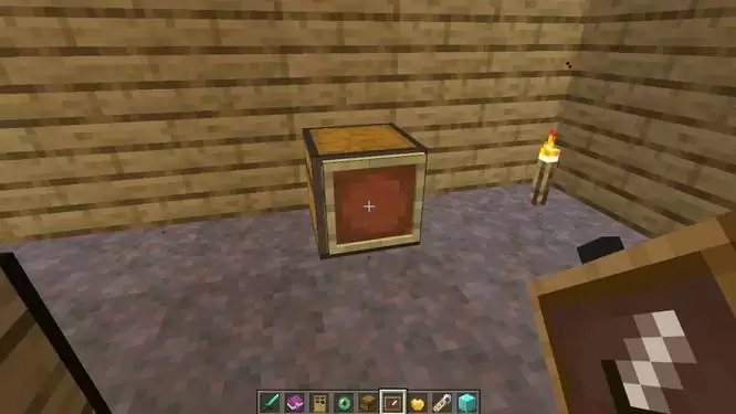 我的世界怎么把展示框放在箱子前面2026