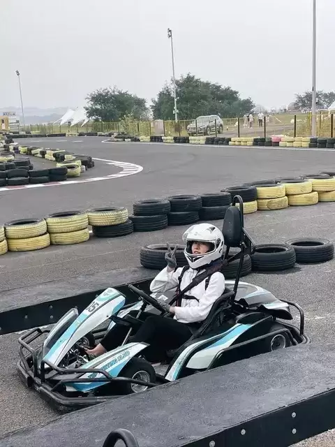 竞速与娱乐卡丁车全维度对比：如何选择你的理想座驾