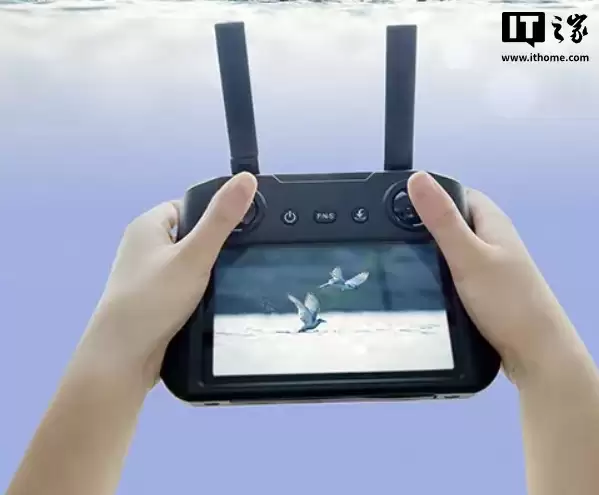 哈博森新品 MINI 7 智能屏控版无人机发布:1 英寸 CMOS、续航 28 分钟