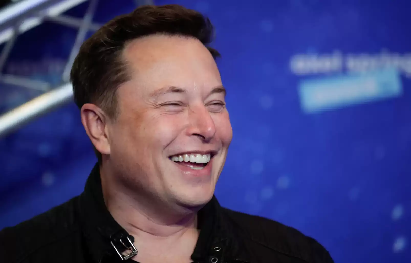 涉及万亿薪资的决定,马斯克为何将FSD从买断制变为订阅制?