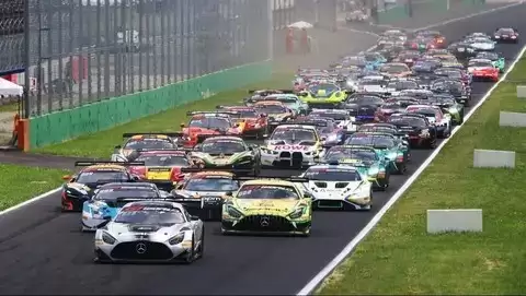 理论精通为何圈速停滞?四大认知陷阱揭秘