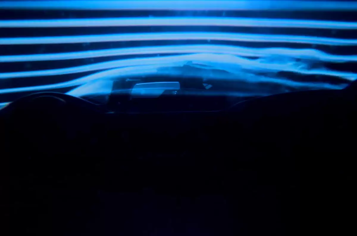 重拾 GT40 精神：福特全新超跑将搭野马同款 V8 引擎，再度冲击勒芒总冠军