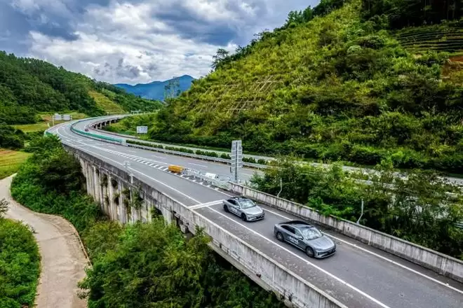 风云A9L销量口碑双丰收,硬核实力铸就旗舰标杆