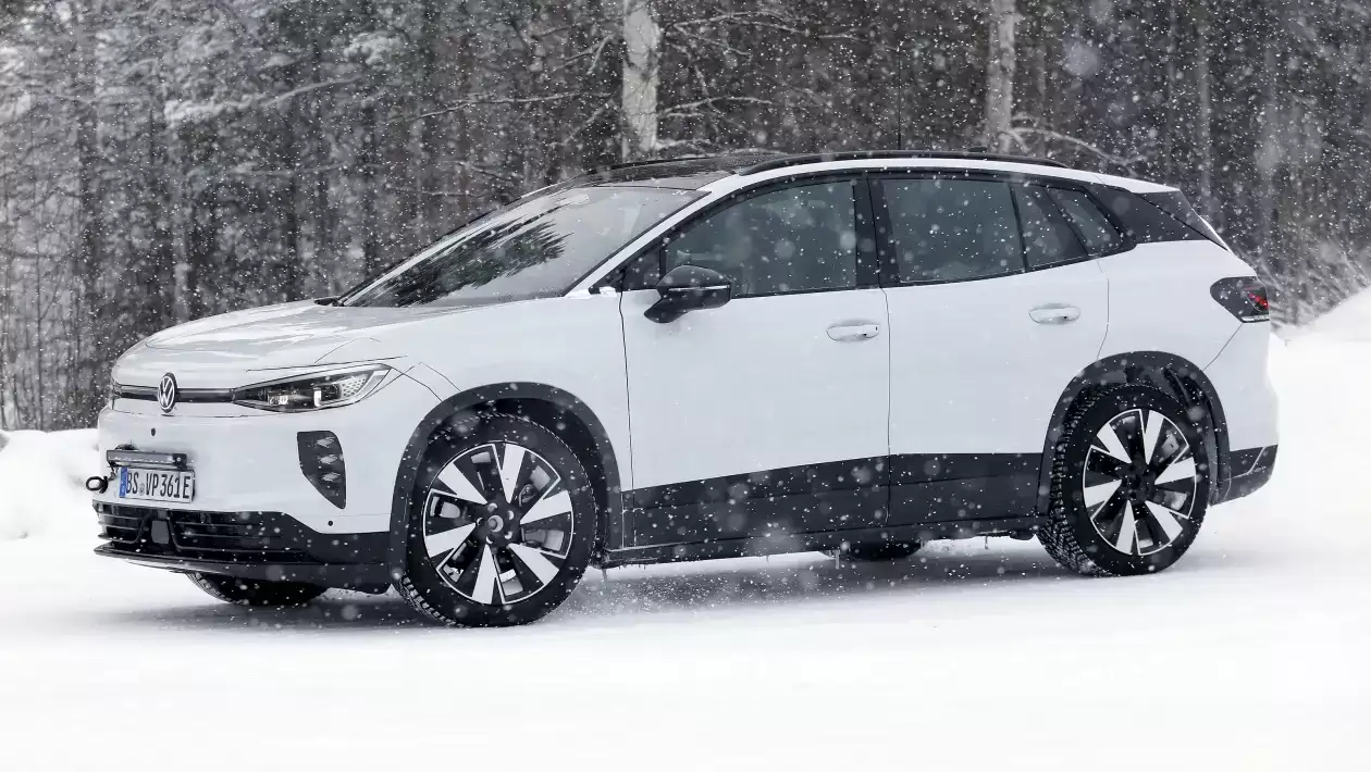 大众 ID. Tiguan 纯电 SUV 路试谍照曝光:内饰回归实体按键、续航超 640 公里