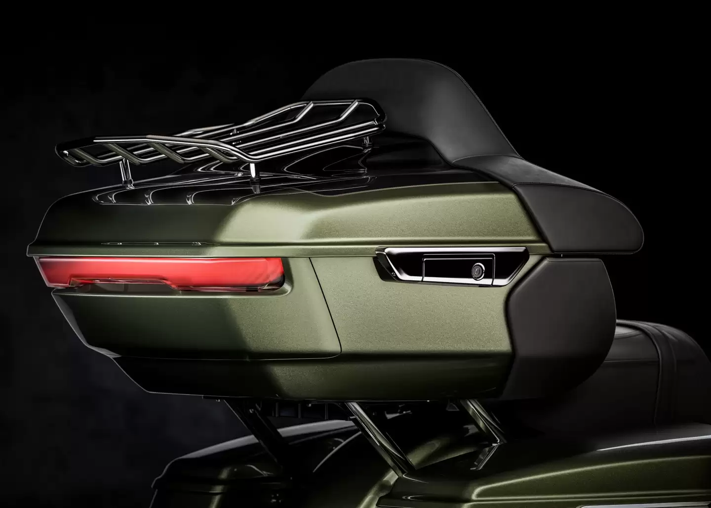 哈雷戴维森推出 Street / Road 两款 Glide Limited 摩托车：马力提升 14%