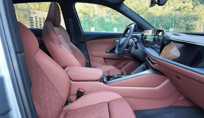 全系标配智混+华为乾崑智驾 全新奥迪Q5L正式上市售xxx万起