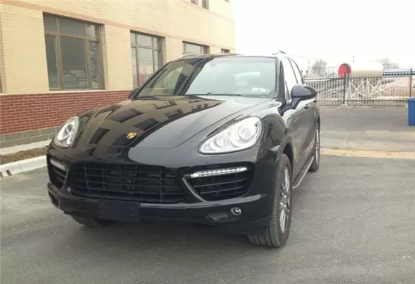 女子找朋友的朋友买二手卡宴被隐瞒伤亡事故4年 法院判退车退钱