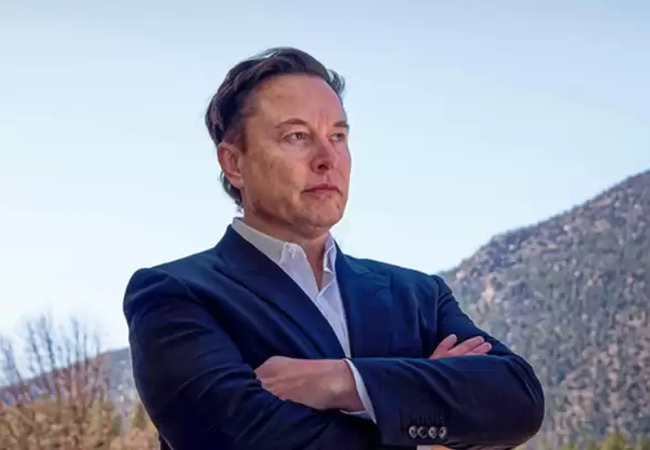 马斯克官宣Colossus 2上线 全球首个吉瓦级AI超算