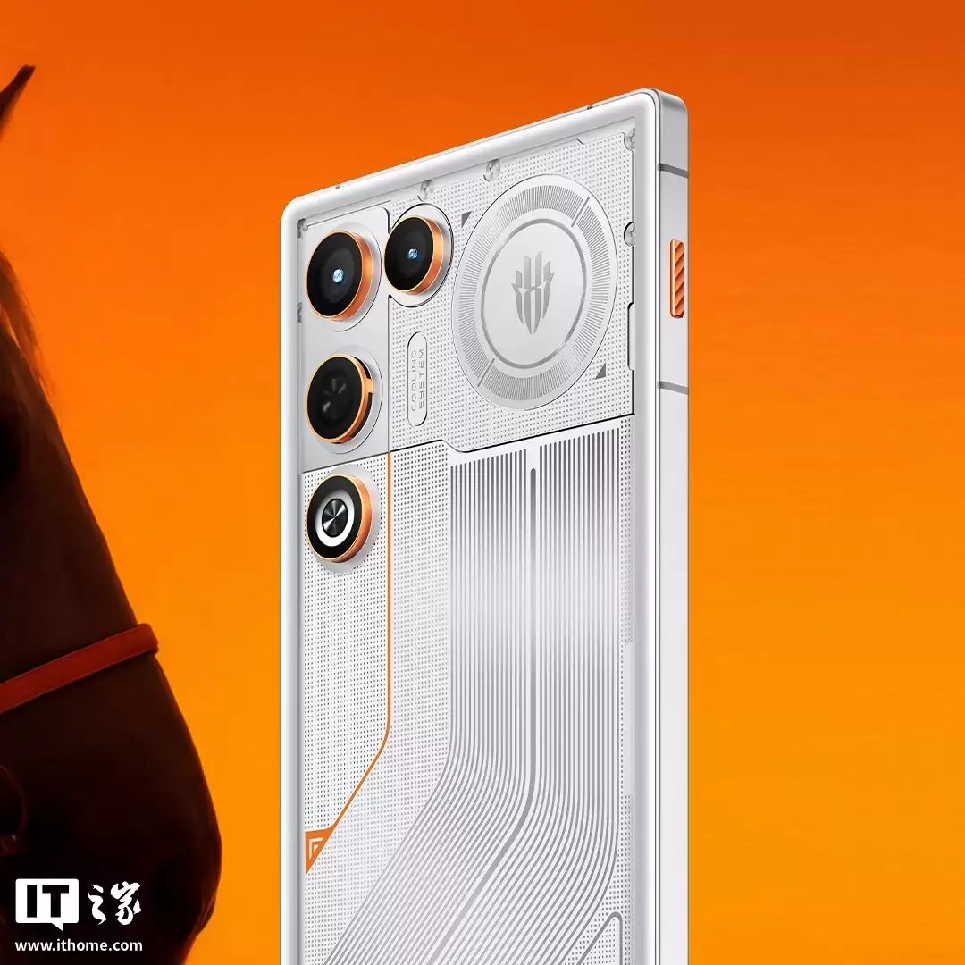 红魔 11 Air 手机官宣搭载 7000mAh“AIR 史上最大电池”,1 月 20 日发布