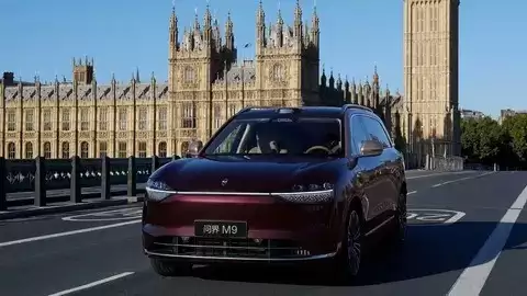 问界M9智能座舱全场景交互体验解析