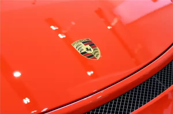 卖不动了！保时捷销量暴跌：创16年最差纪录