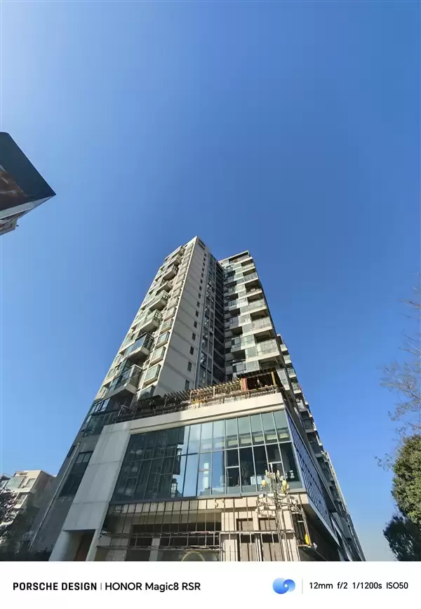 24GB内存！荣耀Magic 8 RSR保时捷设计首发评测：当今调教最好的第五代骁龙8至尊机皇