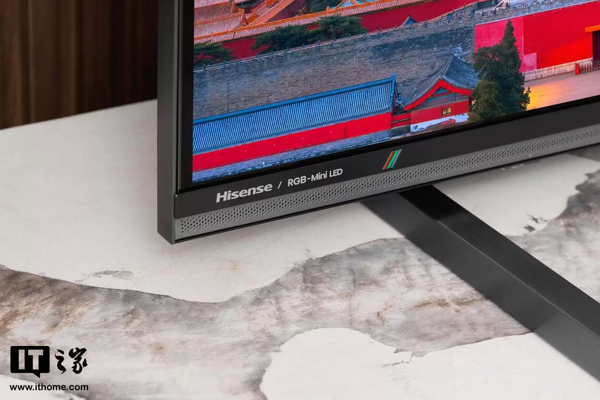 海信发布 E8S 系列 RGB-Mini LED 电视：RGB 真彩背光，12999 元起