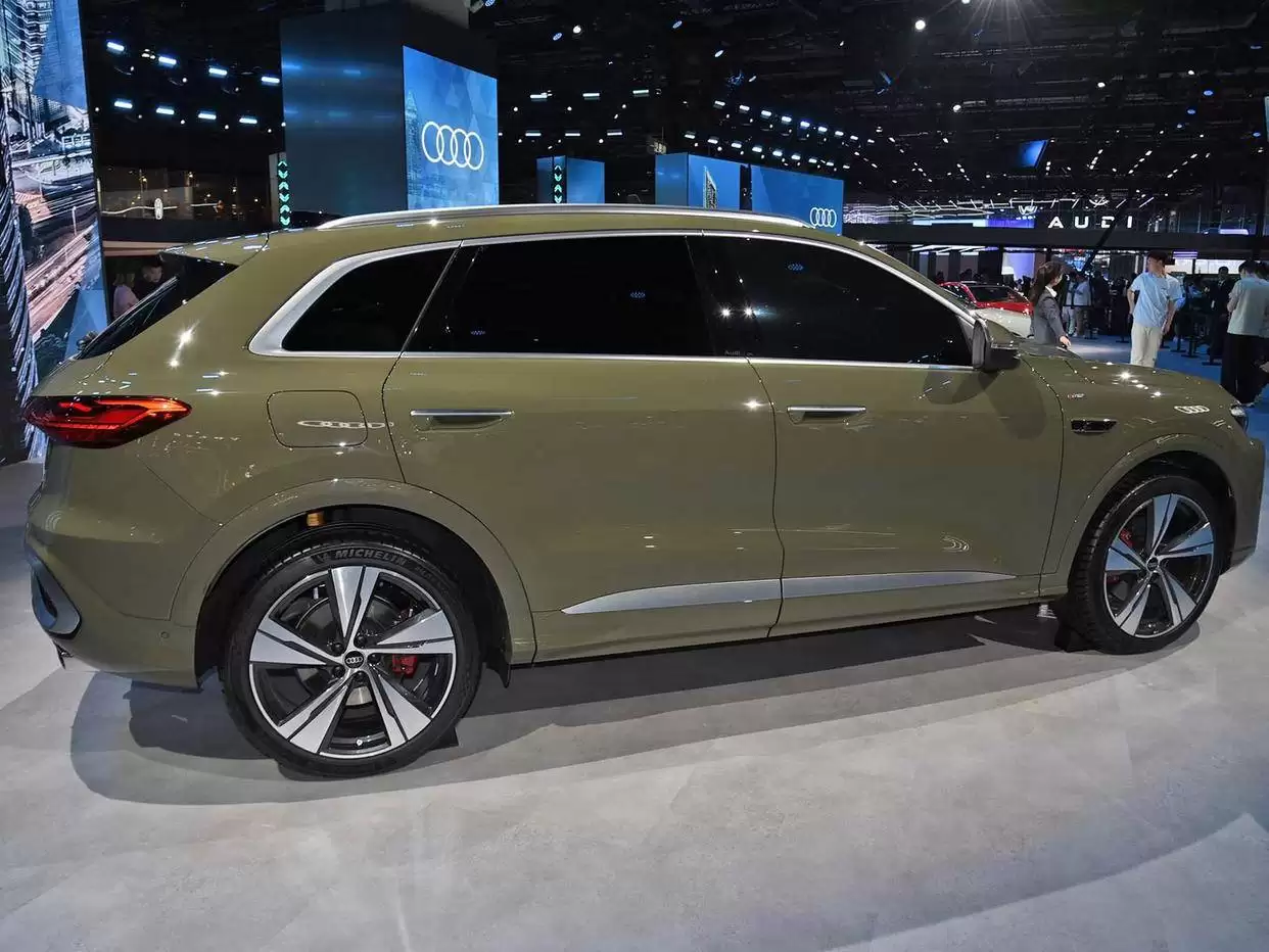 全新奥迪Q5L前脸设计