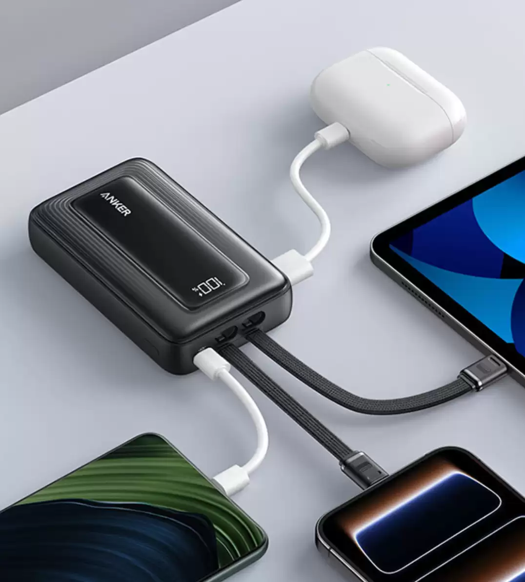 苹果 iPhone 满速快充:Anker 自带双线充电宝 20000mAh 国补后 141.8 元