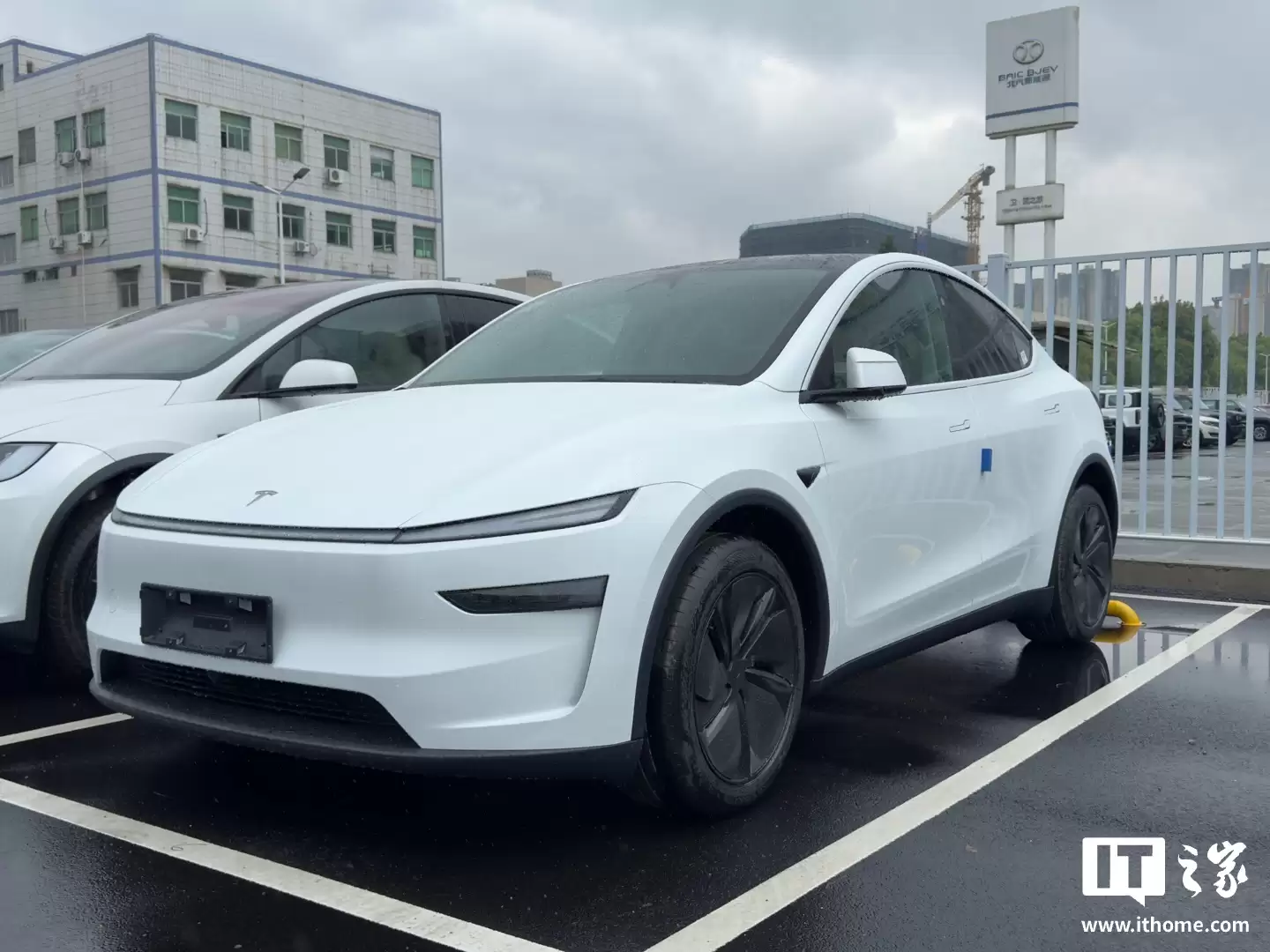 崔东树:2025 年 1-12 月汽车出口 832 万台,同比增长 30%