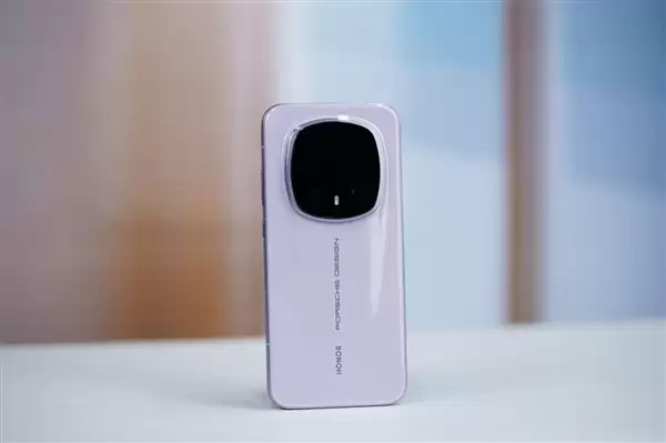 24GB内存！荣耀Magic 8 RSR保时捷设计首发评测：当今调教最好的第五代骁龙8至尊机皇