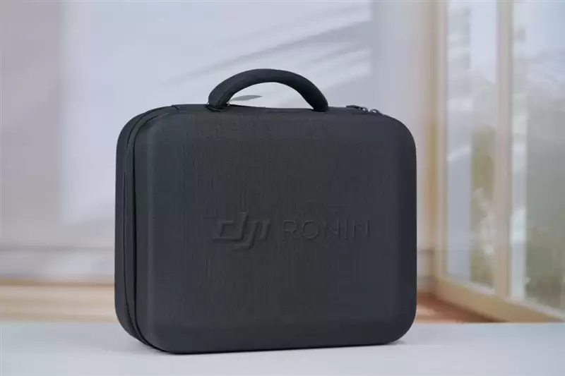 单兵增稳作战神器！大疆RS 5评测：全面进化的电控提壶 稳定器的第二套操作系统